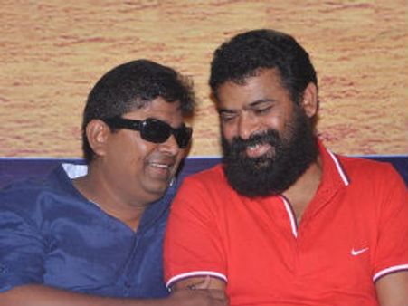 ஒரு பெண்ணுக்கு மஞ்சள் நிற புடவை கொடுத்து... மிஷ்கின்