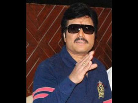 திடீர் உடல் நலக்குறைவு: நடிகர் கார்த்திக் மருத்துவமனையில் அனுமதி