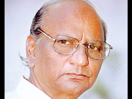 ரஜினியை தெலுங்கில் இயக்கிய கேஎஸ்ஆர் தாஸ் மரணம்!