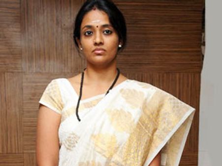 நித்யானந்தா உத்தரவு இல்லாம நடிக்கமாட்டாராம் ரஞ்சிதா!