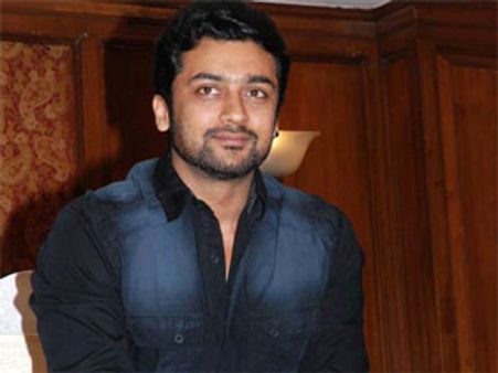 'துப்பறியும் ஆனந்தன்' சூர்யா... கவுதம் மேனன் இயக்குகிறார்!