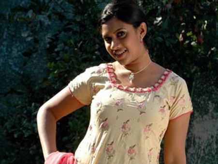 பொக்கிஷம் கண்மணியின் சூப்பர் பிஸினஸ்