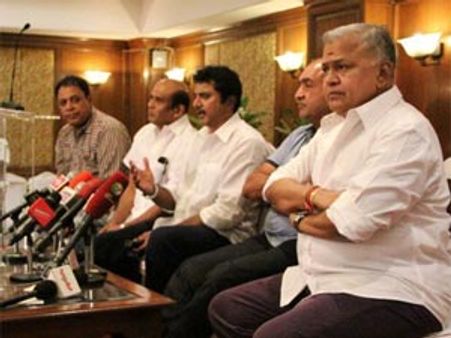 ஜுலை 7-ந் தேதி நடிகர் சங்க பொதுக்குழு - முக்கிய முடிவுகளை எடுக்கிறார்களாம்!!