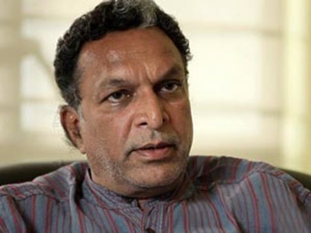 வேணாம் வேணாம்... நடிகர்களுக்கு அரசியல் ஆசையை ஏற்படுத்த வேண்டாம்! - நாசர்