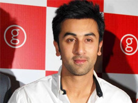 பப்ளிக்கில் தம்... ஜூலை 26-ல் கோர்ட்டில் ஆஜராக ரன்பீருக்கு உத்தரவு!