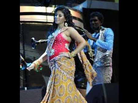 நட்சத்திர கொண்டாட்டம் .. சன் டிவி VS விஜய் டிவி