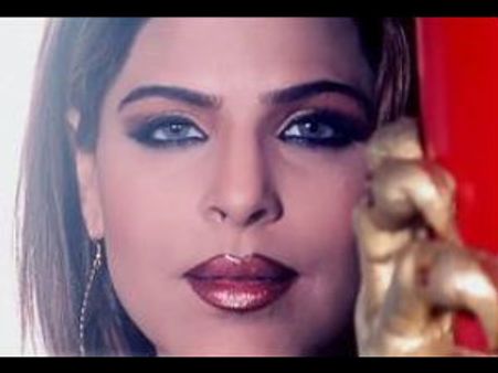 தீவிரவாதிகளுடன் தொடர்புடைய பாலிவுட் நடிகை லைலான் கான் குடும்பத்துடன் சுட்டுக் கொலை