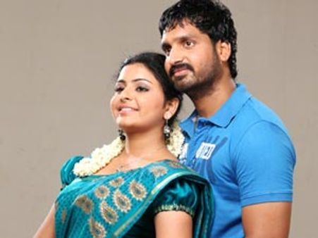 புதுமுகம் ராஜேஷ்-ஸ்வாதி இணையும் 'அரசு விடுமுறை'!