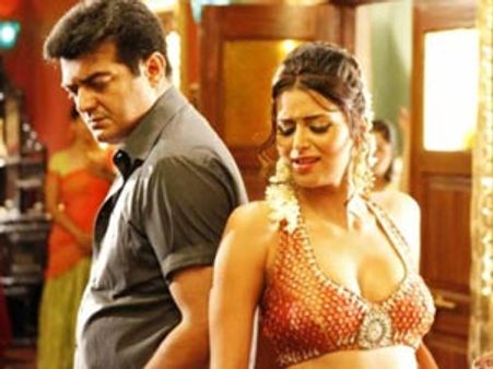 தமிழகமெங்கும் ‘தல’ மேனியா: நாளை பில்லா 2 ரிலீஸ்