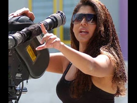 காதலனுக்குப் (முன்னாள்?) போட்டியாக களமிறங்கும் நயன்தாரா!