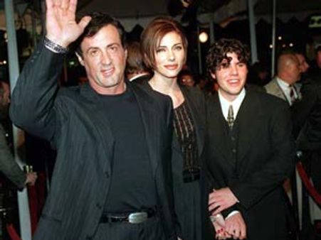 சில்வஸ்டர் ஸ்டாலோனின் மகன் மர்ம மரணம்