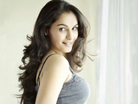 விஜயுடன் ஜோடி சேரத் துடிக்கும் ஆன்ட்ரியா