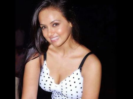 நான் என்ன இல்லாததையா சொல்லிட்டேன்... - மீண்டும் புயல் கிளப்பும் சனா கான்