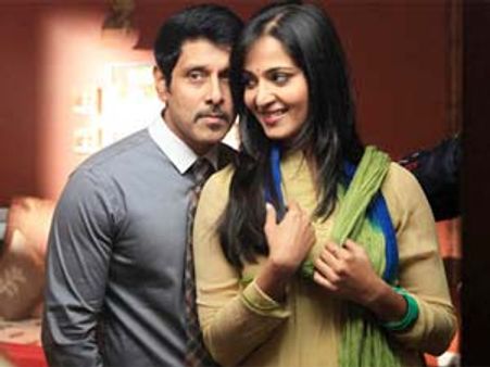 தாண்டவம்: ஒரே தலைப்பை இரு நிறுவனங்களுக்கும் கொடுத்ததால் பிரச்சினை - வழக்கு!