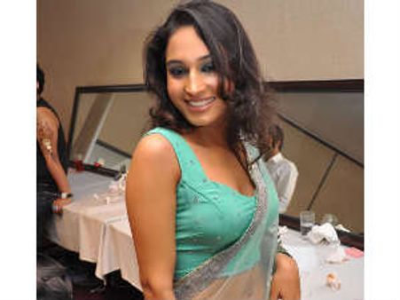 என்னைப்பார்த்து பயப்படுறாங்க: காஞ்சனா சீரியல் பூஜா