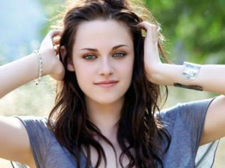 சிகரெட்டையும், சிப்ஸையும் 'சாப்பிட்டு' உயிர் வாழும் அமெரிக்க நடிகை!