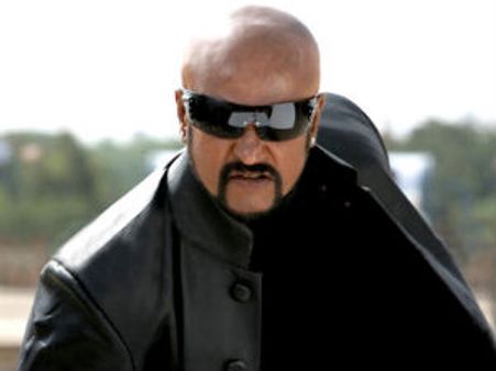 விஜய், சூர்யாவுக்காக 'சிவாஜி 3டி' ரிலீஸை தள்ளிப் போடுகிறார் ரஜினி?