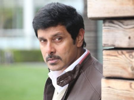 ஷங்கரின் 'ஐ' தெலுங்கில் 'ஹேன்ட்ஸம் கய்'!