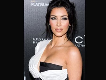 ஒரே நேரத்தில் 2 பேருடன் இன்பமாக இருந்தாரா கிம் கர்தஷியான்?