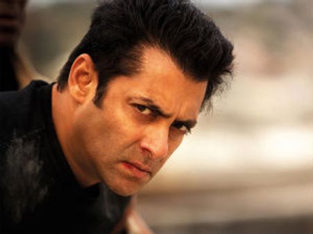 சல்மான் கானுக்கு ரூ.100 கோடி சம்பளம் தர தயாராகும் பாலிவுட்