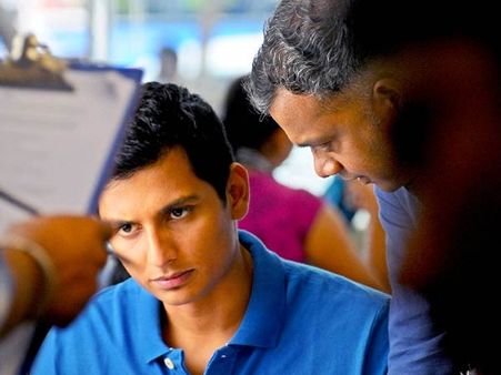 பில்லா-2 ரெக்கார்டை பீட் செய்தது 'நீதானே என் பொன்வசந்தம்' டிரெய்லர்