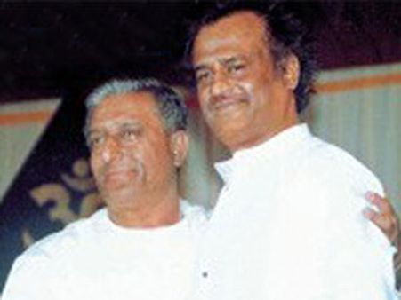 அண்ணனுக்காக பெங்களூரில் திருமண மண்டபம் கட்டுகிறார் ரஜினி?