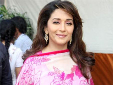 நடன நிகழ்ச்சி: ஒரு எபிசோடுக்கு ரூ.1 கோடி வாங்கும் மாதுரி தீக்ஷித்