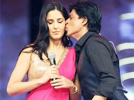 லிப் டூ லிப் கொடுக்க மாட்டேன்: கன்டிஷன் போடும் ஷாருக்கான்