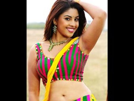 'டைட்டானிக்'கை பார்த்து இன்னும் அழுது புலம்பும் ரிச்சா!