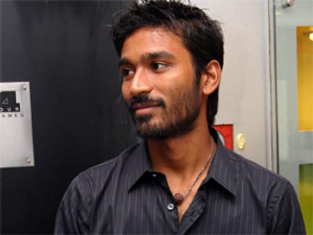 தனுஷுக்கு டைபாய்ட் - வீடடில் ரெஸ்ட்!