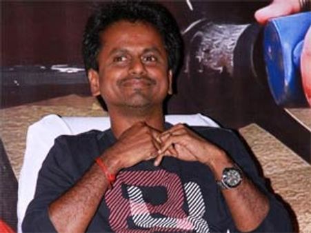 துப்பாக்கி போலீஸ் கதை இல்லை - ஏ ஆர் முருகதாஸ்