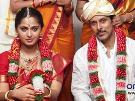 தாண்டவம் படத்தை வெளியிட தடை இல்லை - சென்னை உயர்நீதிமன்றம்