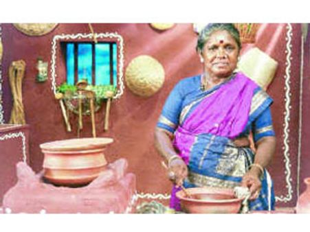 கிராமத்து மணம் கமழும் பரவை முனியம்மா சமையல்