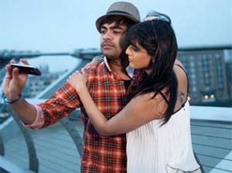 துப்பாக்கியுடன் மோதுகிறது போடா போடி!