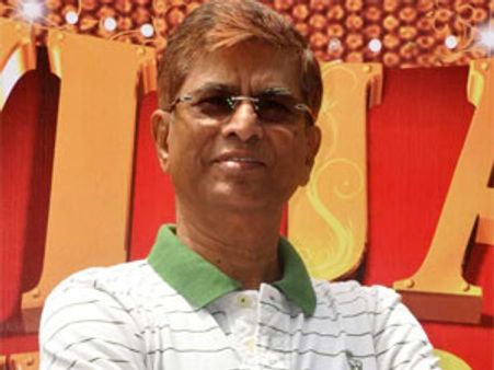 பெருசு பெருசா கேட்டார் விஜய்: எஸ் ஏ சந்திரசேகரன்