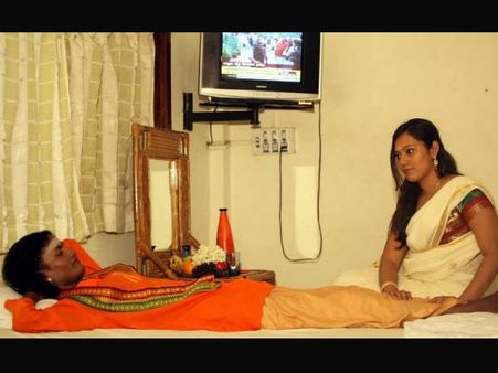 'வெண்ணிலாவின் அரங்கேற்றத்தி்ல' நித்தியானந்தா?