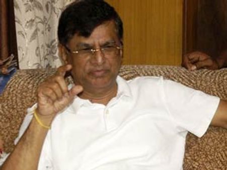 எஸ்ஏசி அணிக்கு பின்னடைவு - தயாரிப்பாளர் சங்கப் பொதுக்குழுவை கேயார் நடத்த நீதிமன்றம் அனுமதி!