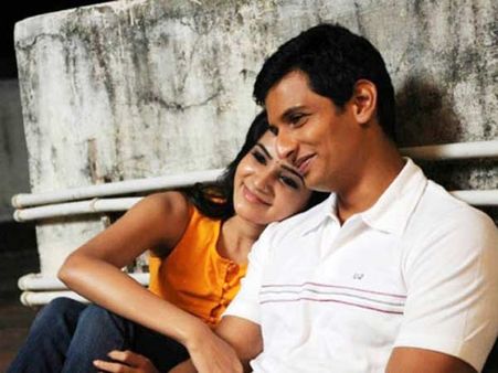 காதலர் தின ஸ்பெஷலாக வருகிறது நீதானே என் பொன்வசந்தம்!