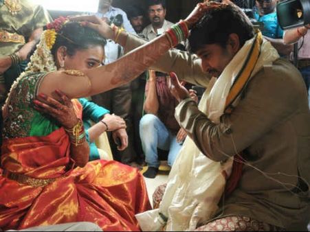 குறித்த தேதிக்கு முன்பே காதலி அஞ்சனாவை மணந்தார் நடிகர் நானி!