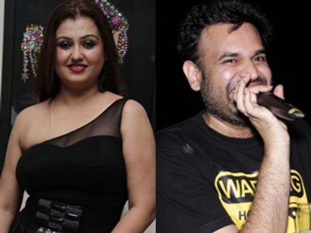 மாமல்லபுரம் கடலில்... சோனாவும் பிரேம்ஜியும் குளித்தபோது...!