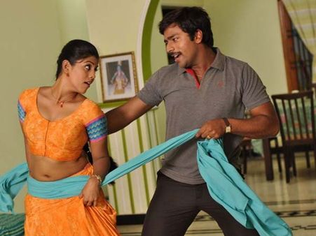 'அம்மாவின் கைப்பேசி' படத்துக்கு தடை நீங்கியது: தீபாவளிக்கு ரிலீஸ்