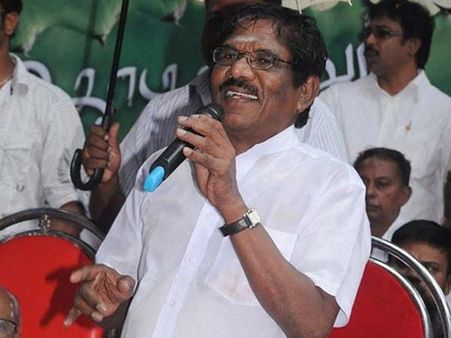 ரஜினியும் -கமலும் ரெடின்னு சொல்லட்டும், எனக்கு சம்பளமே வேணாம்... பாரதிராஜா!