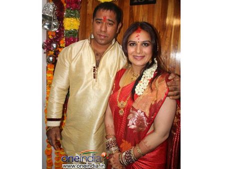 விவாகரத்தானவரை மணக்கிறார் நடிகை பூஜா காந்தி!