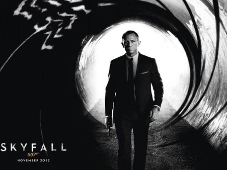 பாண்ட்களில் மிக அதிக சம்பளம் வாங்குவது டேனியல் கிரெய்க் தான்!