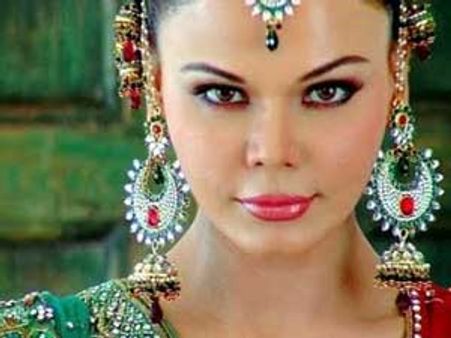 பிக் பாஸ் வீட்டுக்குள் ராக்கி சவாந்த் ஒரு எபிசோடு மட்டும்தானாம்…