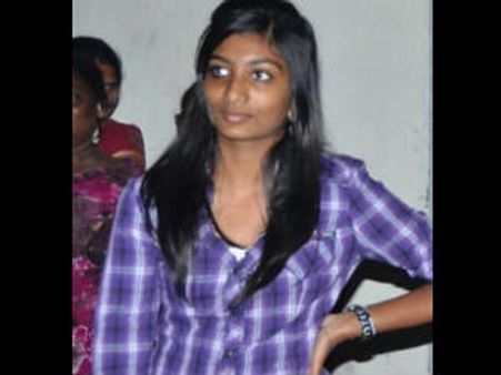 தாத்தா வழியில் டைரக்ஷன்.... - எஸ்ஏசி பேத்தி சினேகா பிரிட்டோ!