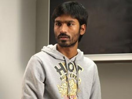 என்னால எல்லாம் ரஜினி மாதிரி முடியாது: தனுஷ்