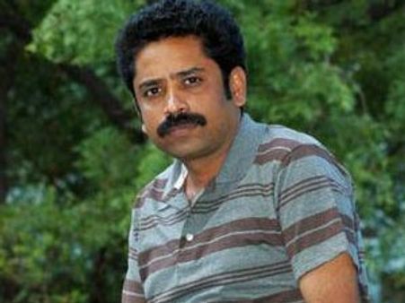 பாட்டெழுதுவது என் வேலையில்லை: இயக்குநர் சீனு ராமசாமி