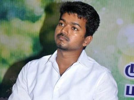 விஜய் படத் தலைப்பு தங்கமகன்... ரஜினி ரசிகர்கள் கடுப்பு!