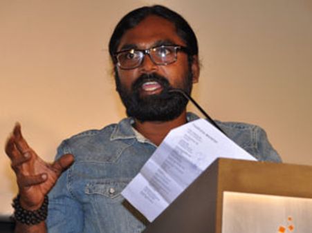 மெட்ராஸ் டு கோவா... புல்லட்டில் போய்வந்த இயக்குநர் சாந்தகுமார்!!